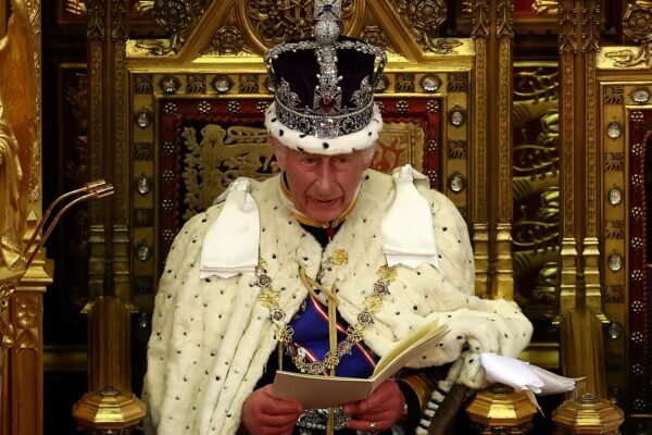 Coroação do rei Charles III custou R$ 528 milhões ao Reino Unido