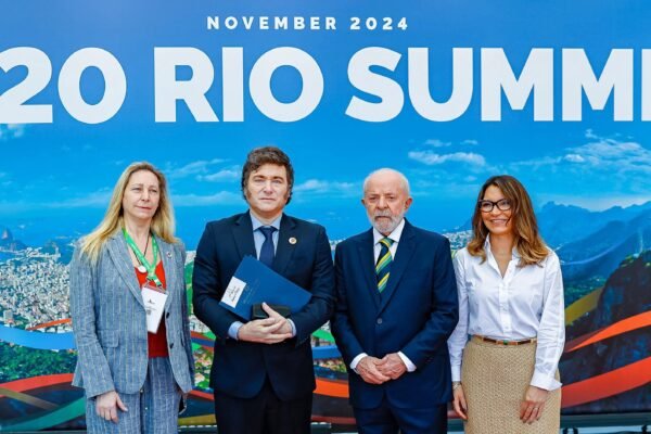 Milei diz que vai aderir à declaração final do G20, mas faz ressalvas à Agenda 2030