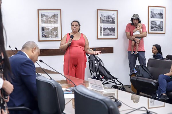 Comissão de Saúde debate PL sobre segurança alimentar e ações voltadas a população em situação de rua em Audiência Pública Comissão de Saúde debate PL sobre segurança alimentar e ações voltadas a população em situação de rua em Audiência Pública