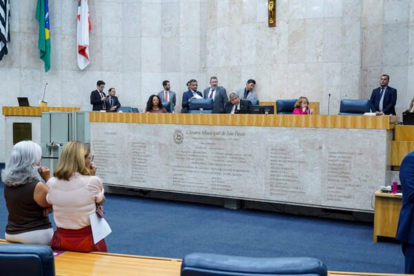 Plenário inicia 1ª discussão de projeto que destina área para produção de moradia social