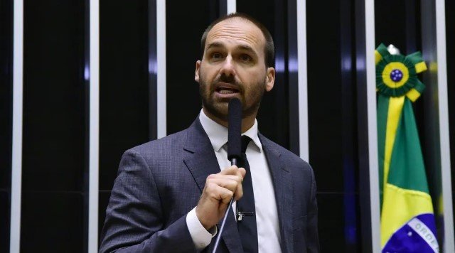Exilados têm proteção legal contra ‘qualquer intento’ do governo do Brasil, diz deputada argentina