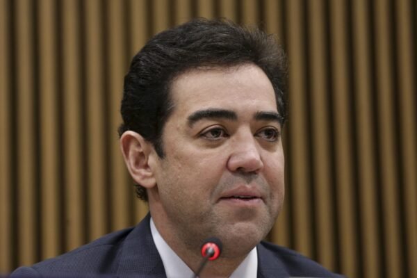 TCU gasta R$ 10 milhões em viagens internacionais de ministros e servidores