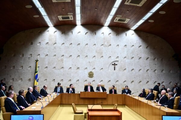 O posicionamento do Twitter/X sobre a regulação das redes sociais no STF O posicionamento do Twitter/X sobre a regulação das redes sociais no STF
