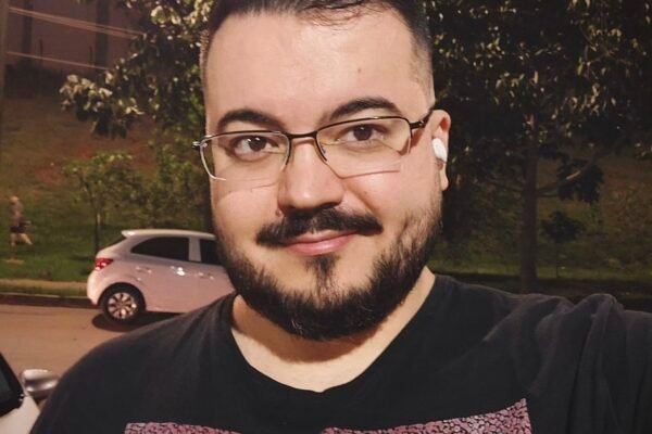 Jornalista segue sugestão de Toffoli e cria o site ‘Morte à Democracia’