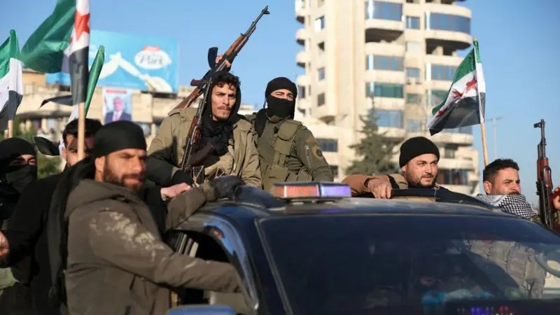 Quem são os rebeldes que assumiram controle de Aleppo em meio a bombardeios russos