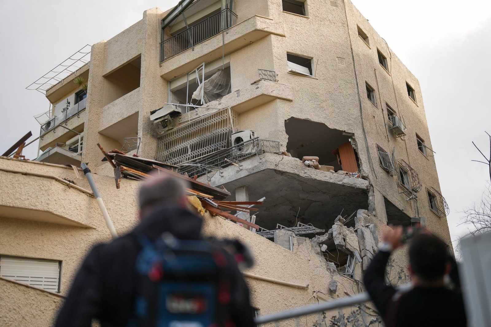 Hezbollah dispara mais de 180 foguetes contra Israel após ataques que deixaram 29 mortos em Beirute