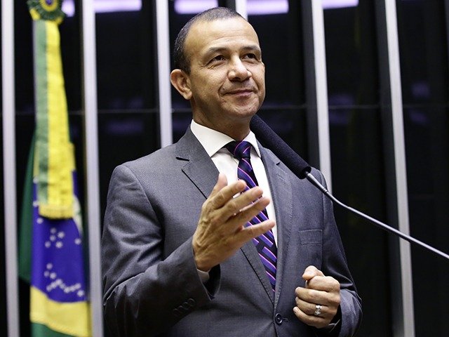 Lei aprovada no Senado gera temor de imposto sobre pets