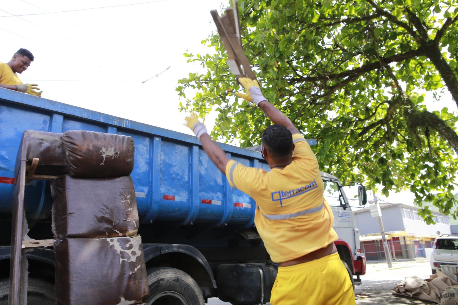 Guarujá coleta mais de um milhão de toneladas de lixo em oito anos