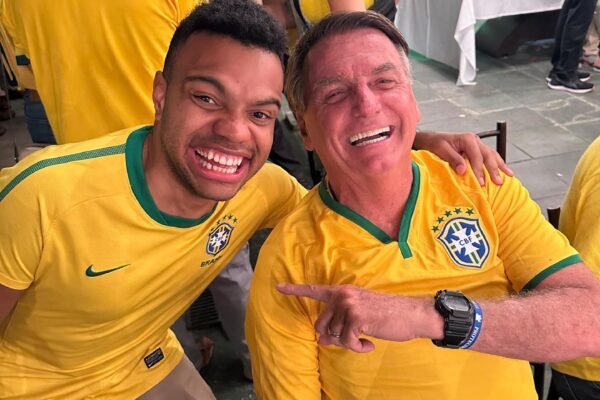 Ex-assessor que acusou Fernando Holiday de caixa dois é condenado