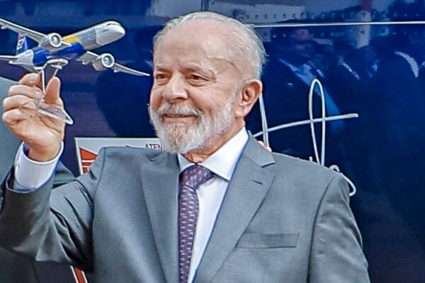 Lula vai ao G20 no Rio com o mesmo avião que sofreu pane no México