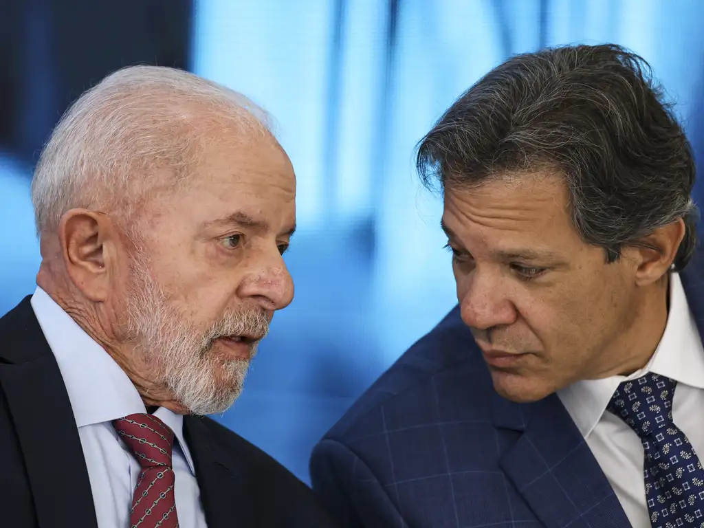 Arrecadação federal atinge recorde histórico em outubro, com R$ 247,9 bi