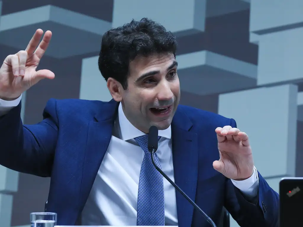 Pacote fiscal pode levar Copom a subir Selic em 0,75 ponto na próxima reunião