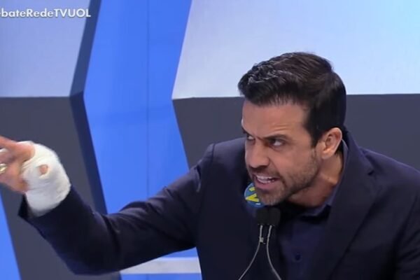 Pablo Marçal se filia ao PT em possível ataque hacker Pablo Marçal se filia ao PT em possível ataque hacker