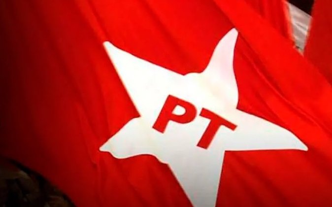PT faz jantar com Lula e cobra R$ 300 por ingresso