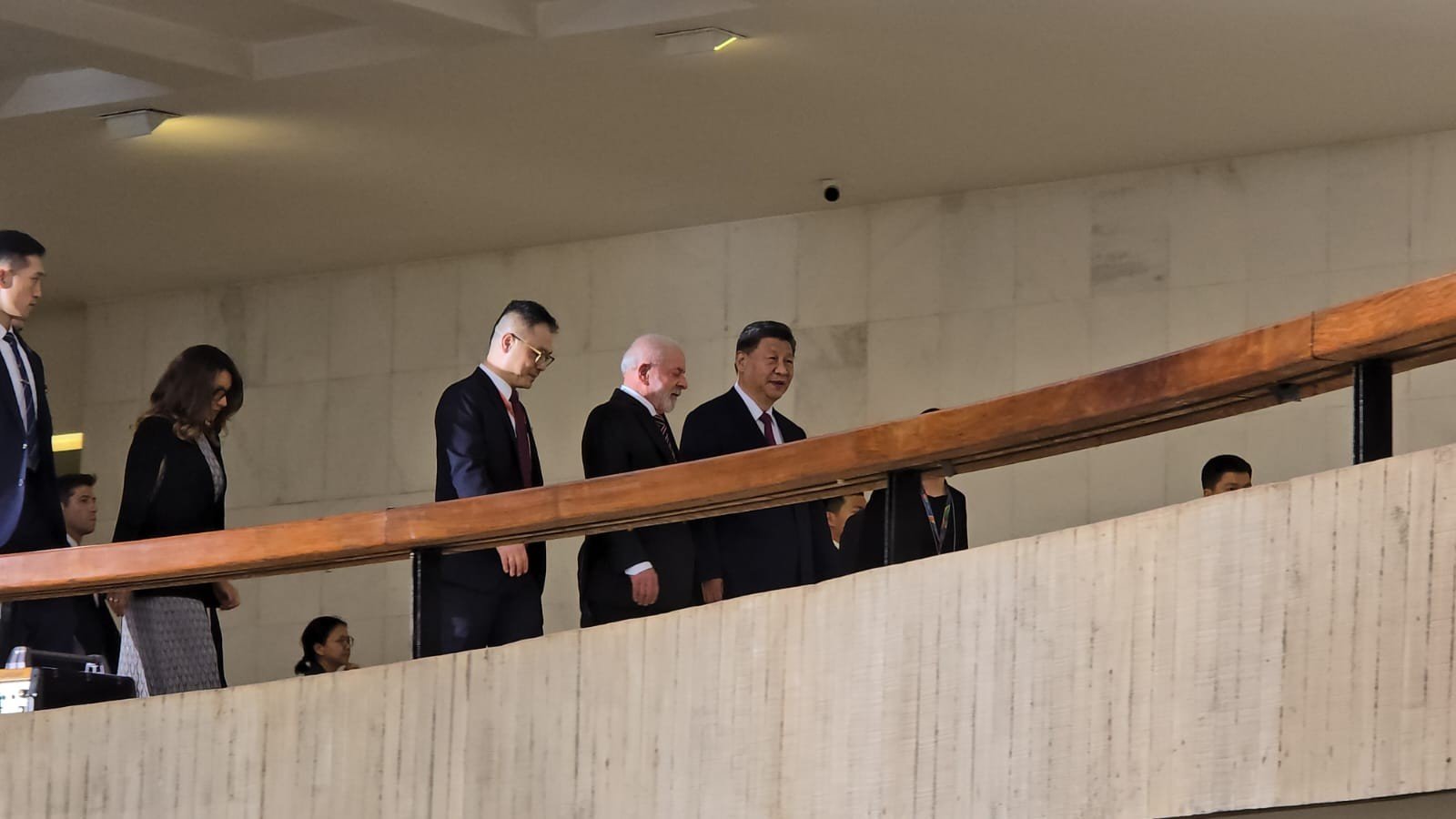 Lula recebe Xi Jinping para jantar no Itamaraty com presidentes de poderes e ministros