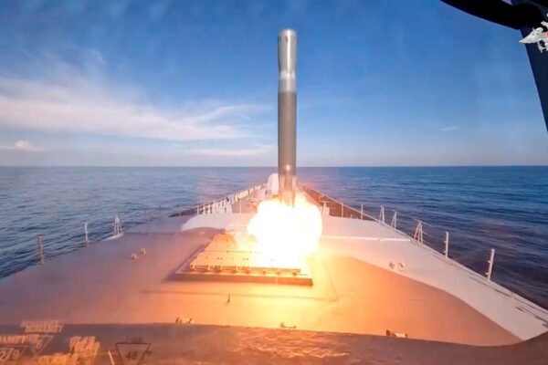 Rússia faz ataque aéreo massivo contra infraestrutura energética da Ucrânia