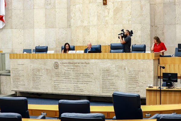 Frente Parlamentar do Protocolo Não Se Cale é aprovada na Comissão de Administração Pública