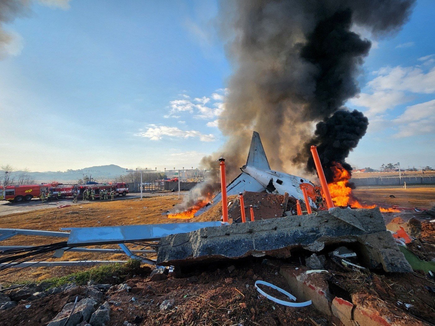 Problema no trem de pouso provavelmente causou acidente com Boeing 737 na Coreia do Sul, diz agência
