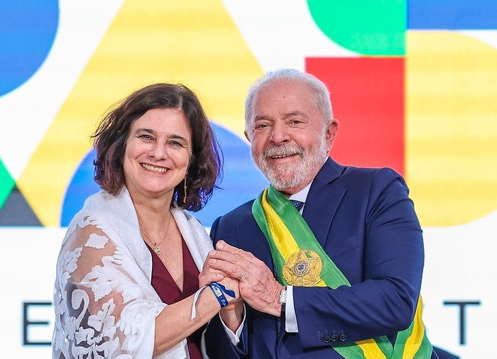 Governo Lula reduz idade para tratamento hormonal a ‘crianças trans’