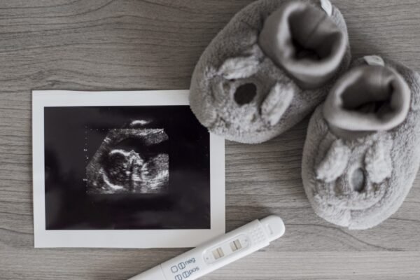 Damares pede nulidade de resolução do Conanda sobre aborto