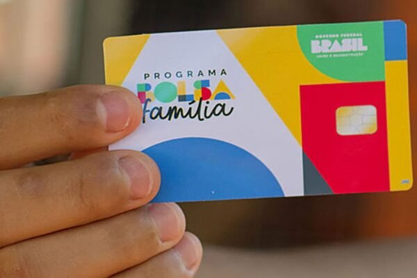 Governo diz ao STF que não pode evitar uso do Bolsa Família em apostas Governo diz ao STF que não pode evitar uso do Bolsa Família em apostas
