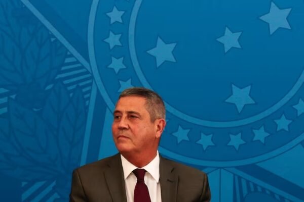 Forças Armadas têm 19 generais 4 estrelas; conheça os nomes