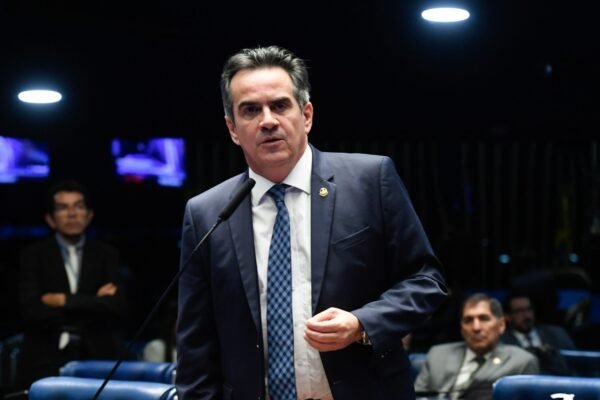 Derrite vai ser candidato ao governo ou ao Senado, diz Ciro Nogueira Derrite vai ser candidato ao governo ou ao Senado, diz Ciro Nogueira