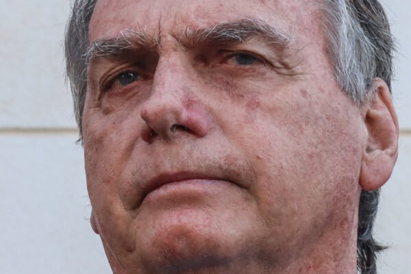 Bolsonaro acusa O Globo de espalhar fake news