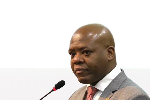 Comissão de Ética de Lula pune apoiadores de Bolsonaro e livra petistas