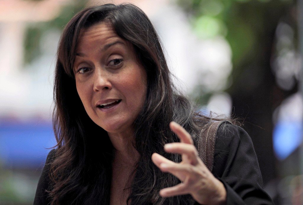 Ativista detida na Venezuela tem fratura sem tratar há 4 meses, diz advogado