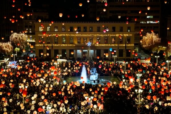 Véspera de Natal é celebrada ao redor do mundo; FOTOS