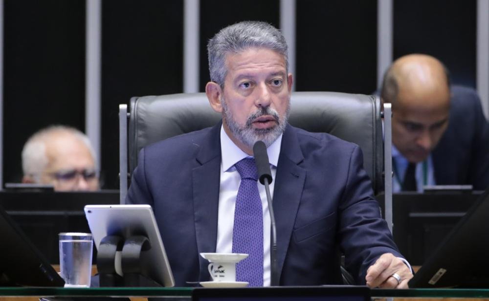 Deputado protocola projeto que amplia imunidade parlamentar