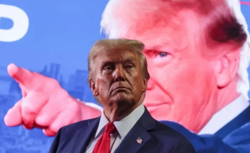 Trump fará reunião com Macron e Zelensky em Paris