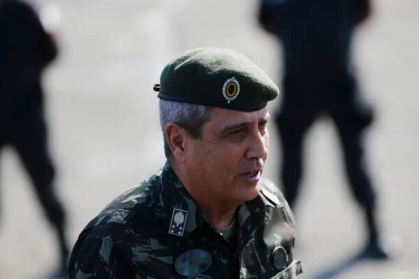 Juiz auxiliar de Moraes no STF mantém prisão de Braga Netto, depois de audiência de custódia