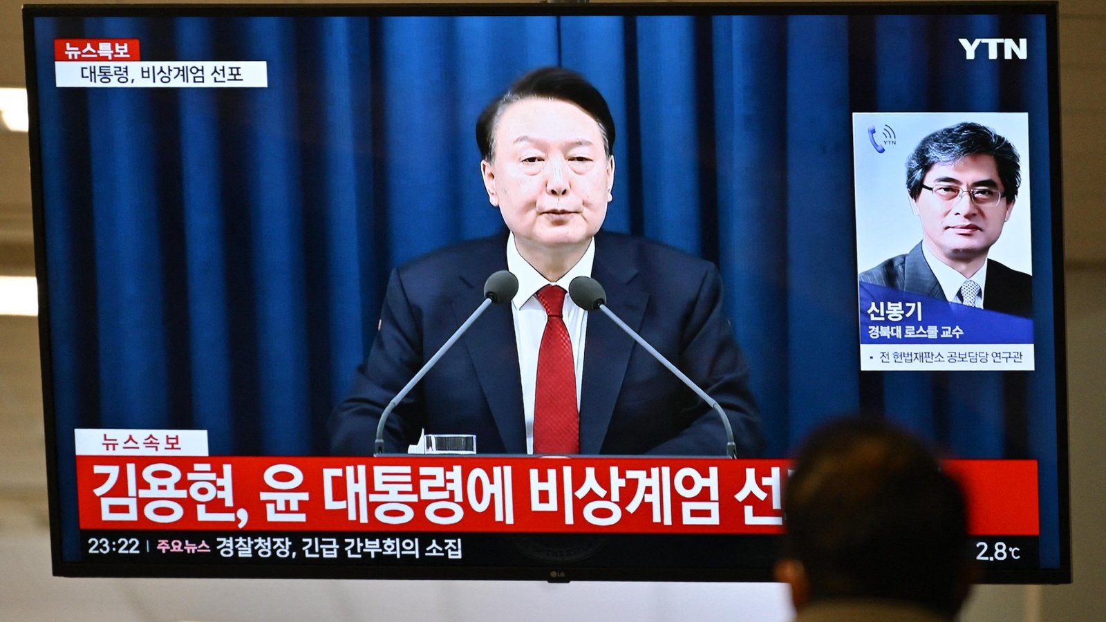 Partidos de oposição apresentam pedido de impeachment do presidente da Coreia do Sul após decreto de lei marcial