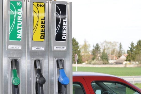 Diesel alcança a maior média de preço do ano