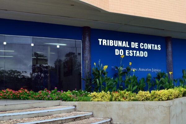 TCE do Piauí facilita venda de folgas e beneficia até mulher de ministro