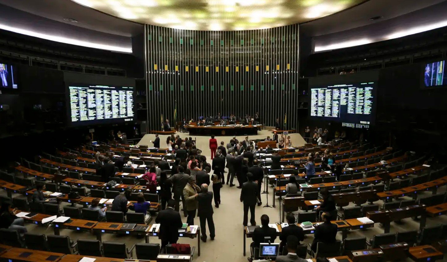 Governo Lula pagou quase R$ 2 bi dos R$ 6,8 bi das emendas parlamentares