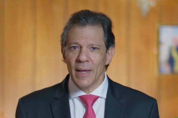 ‘Governo Lula só é movido a crises que ele mesmo cria’, diz deputado federal