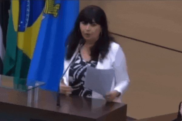 Vereadora que chamou homicida e vítima de feminicídio de doentes reconhece falas ‘mal colocadas’