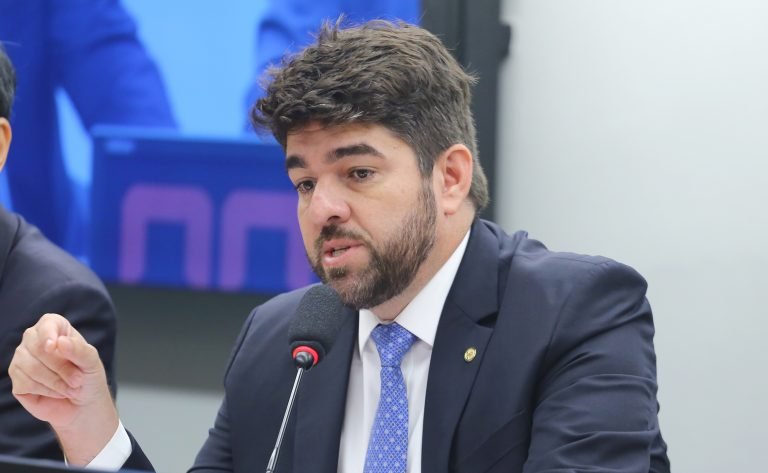 Recursos orçamentários para assistência social e família do Orçamento 2025 podem mudar com votação do ajuste fiscal