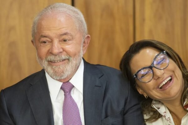 Gabinete de Janja custa quase R$ 2 milhões por ano