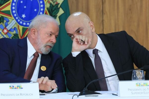 Deputada americana manda recado para Lula e Moraes Deputada americana manda recado para Lula e Moraes