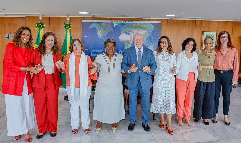 Glesi Hoffmann diz que vídeo da Marinha com sósia de Haddad é ‘grave erro’