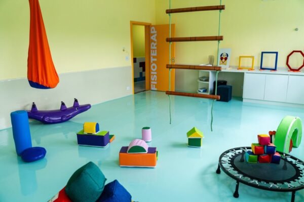 Bertioga, SP, inaugura espaço para atender crianças e adolescentes com deficiência
