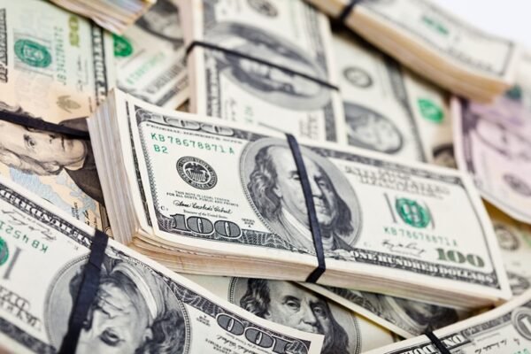 Haddad, sobre alta do dólar: ‘O câmbio é flutuante, vai se acomodar’ Haddad, sobre alta do dólar: ‘O câmbio é flutuante, vai se acomodar’
