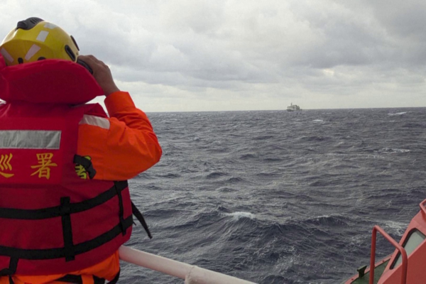 Taiwan aumenta alerta enquanto China desloca 90 navios em possíveis exercícios