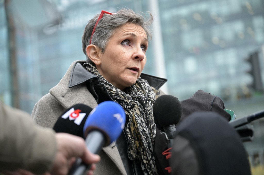 Francês condenado por drogar esposa para que estranhos a estuprassem é interrogado pela Justiça francesa por casos dos anos 1990