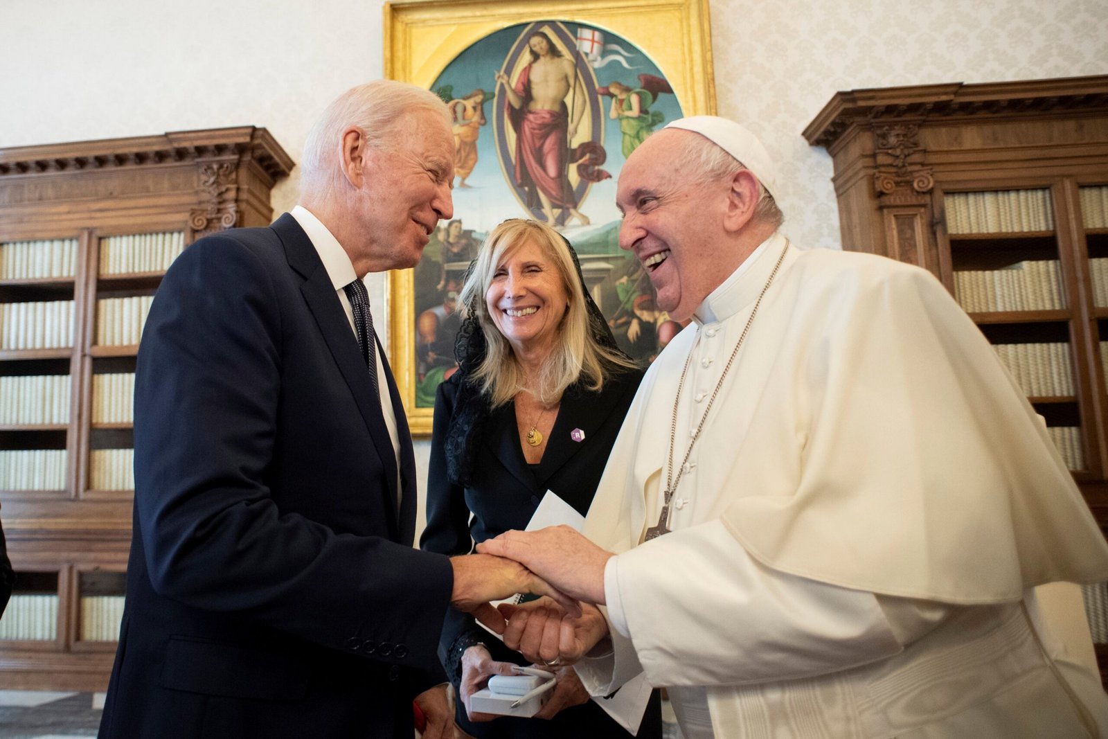 Papa Francisco recebe de Biden Medalha da Liberdade com Distinção, maior honraria civil dos EUA