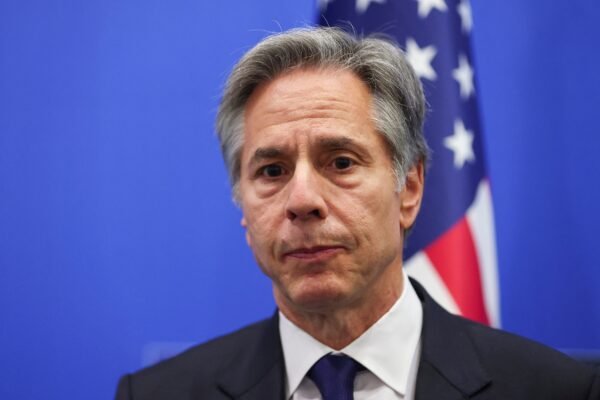 Autoridade Palestina deve supervisionar o pós-guerra em Gaza com ONU e aliados estrangeiros, diz secretário dos EUA